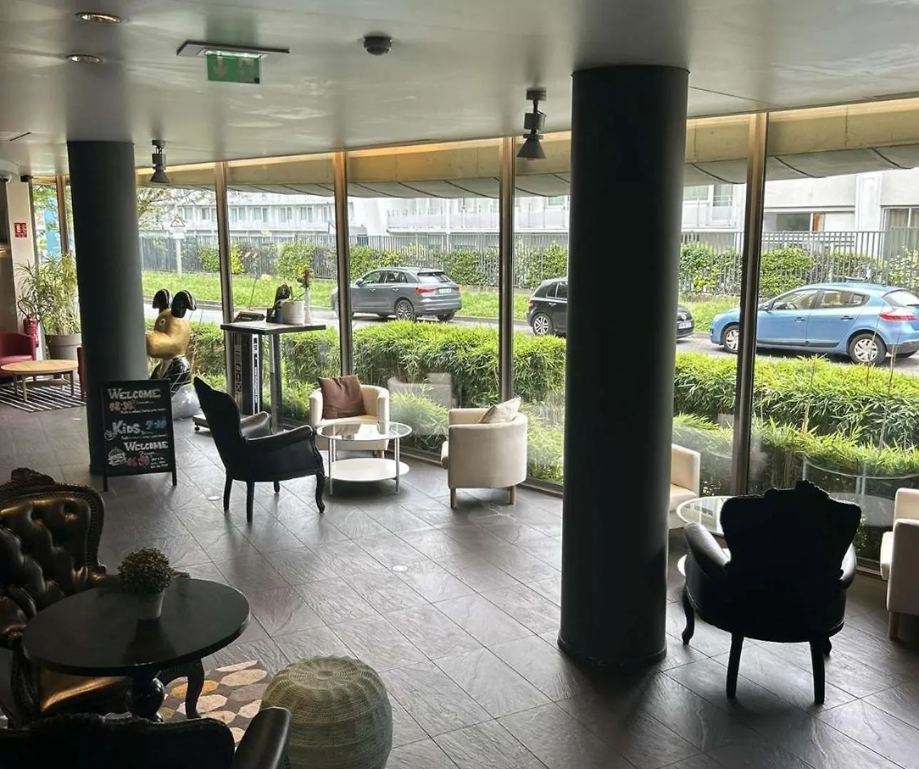 Standing Hotel Suites By Actisource Roissy-en-France