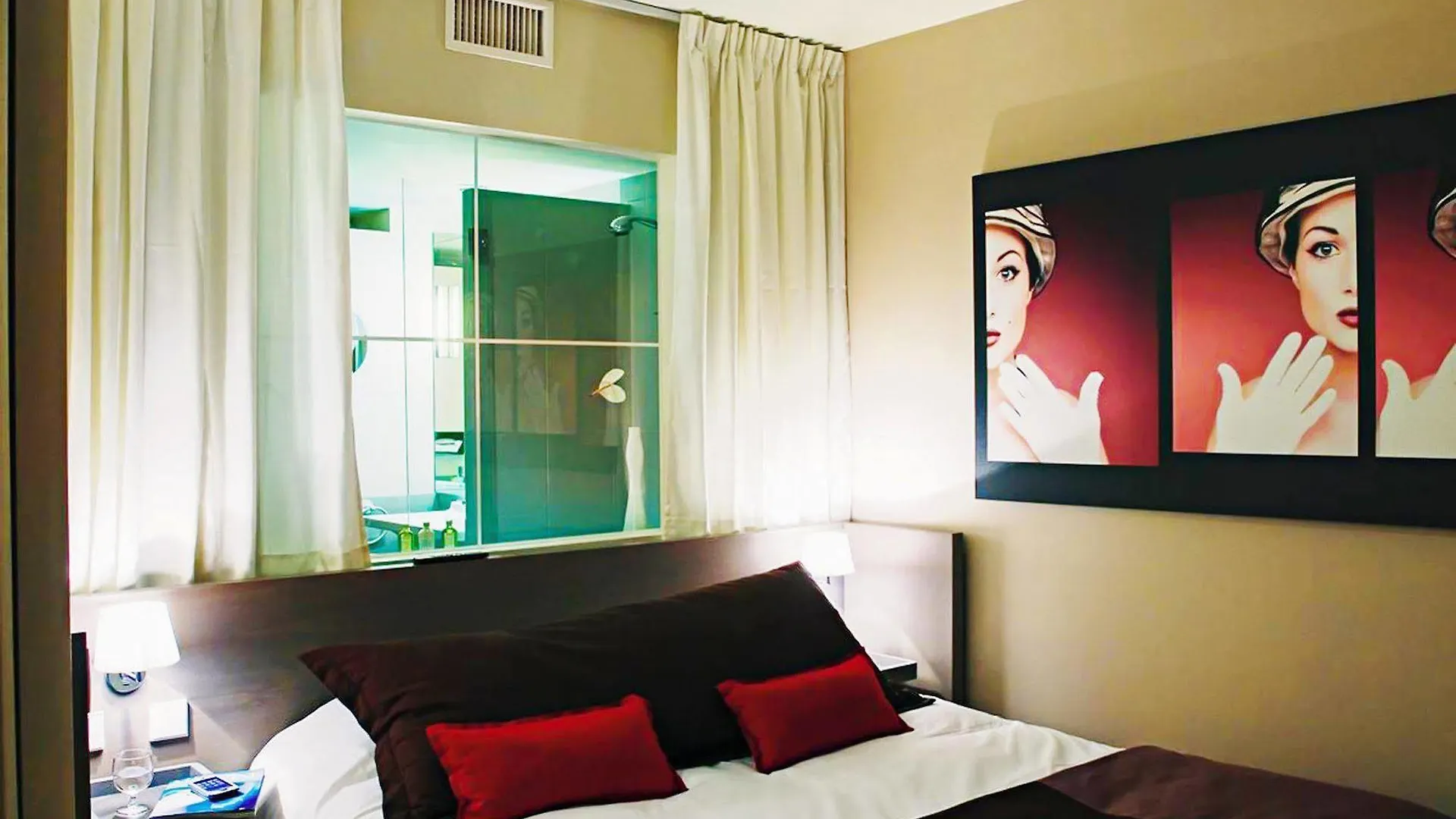 **** Aparthotel Standing Hotel Suites By Actisource Roissy-en-France Frankreich